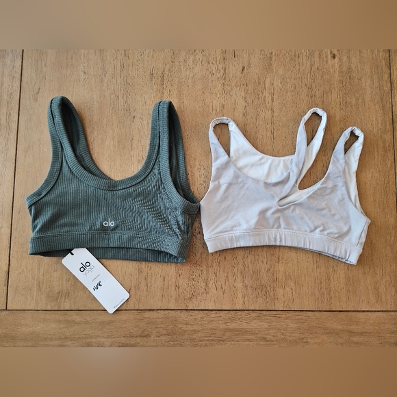 ALO Bra Bundle - Picture 3 of 9